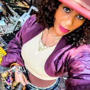 Meet your Posher, Nikki